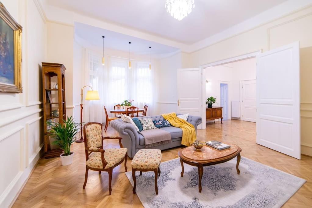 Kastely Apartman Eger Exterior photo